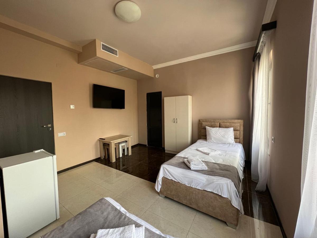 Rp Hotel Erivan Dış mekan fotoğraf