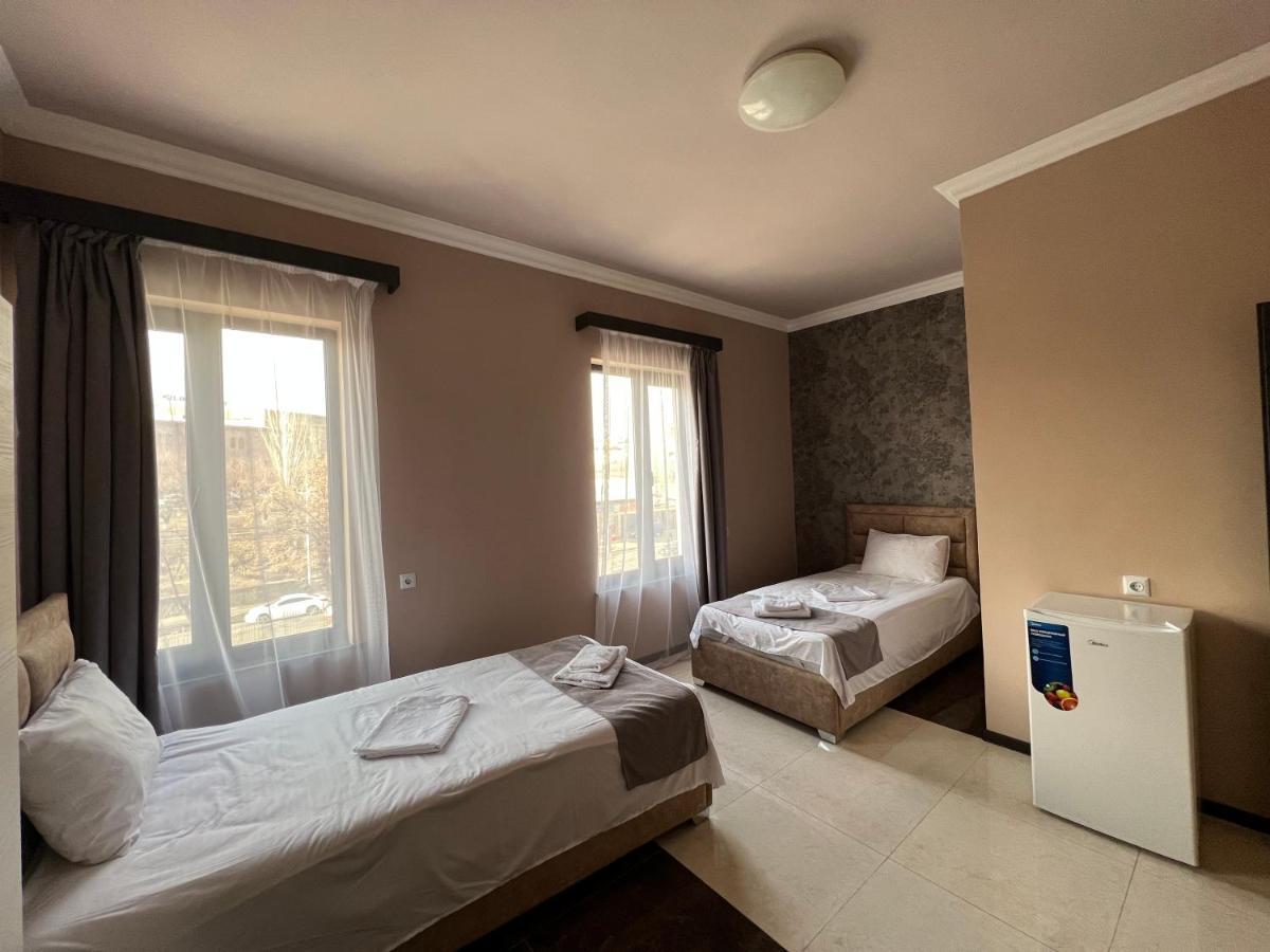 Rp Hotel Erivan Dış mekan fotoğraf