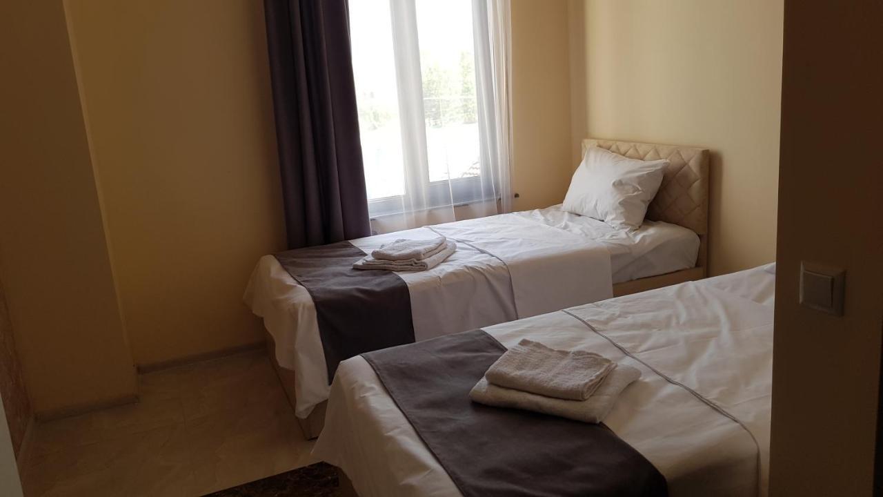 Rp Hotel Erivan Dış mekan fotoğraf