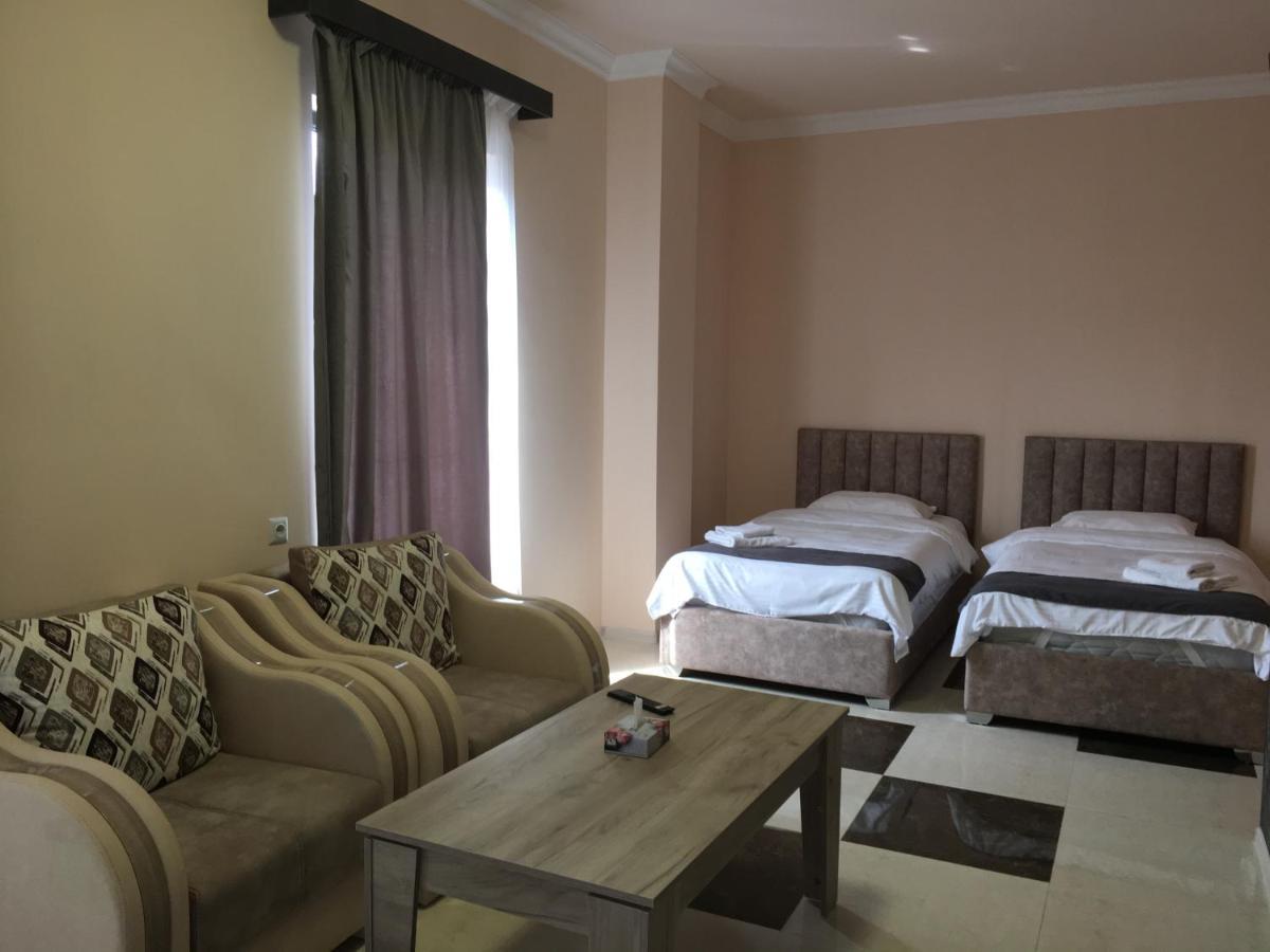 Rp Hotel Erivan Dış mekan fotoğraf