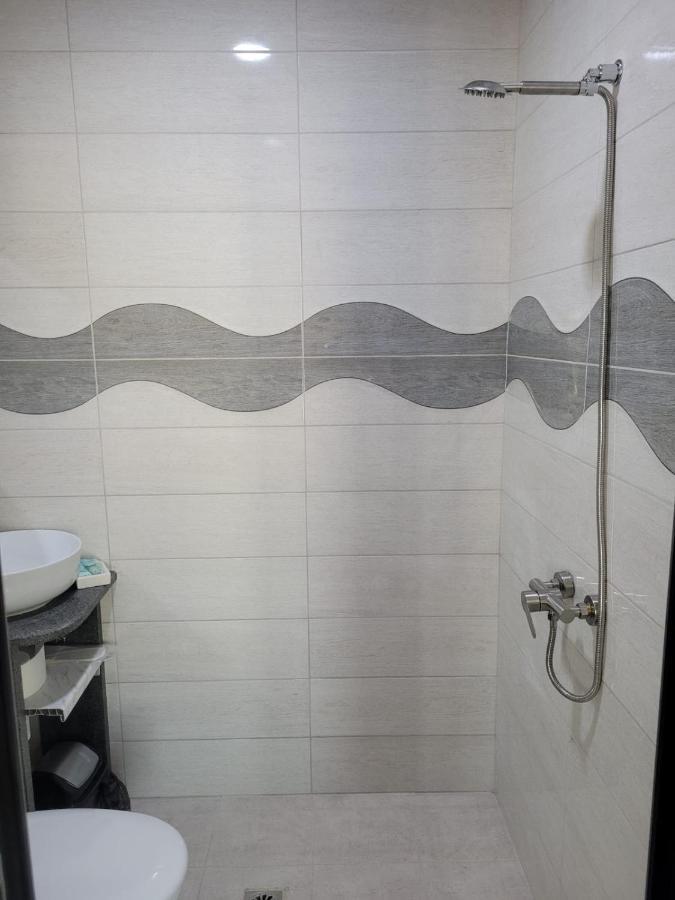 Rp Hotel Erivan Dış mekan fotoğraf